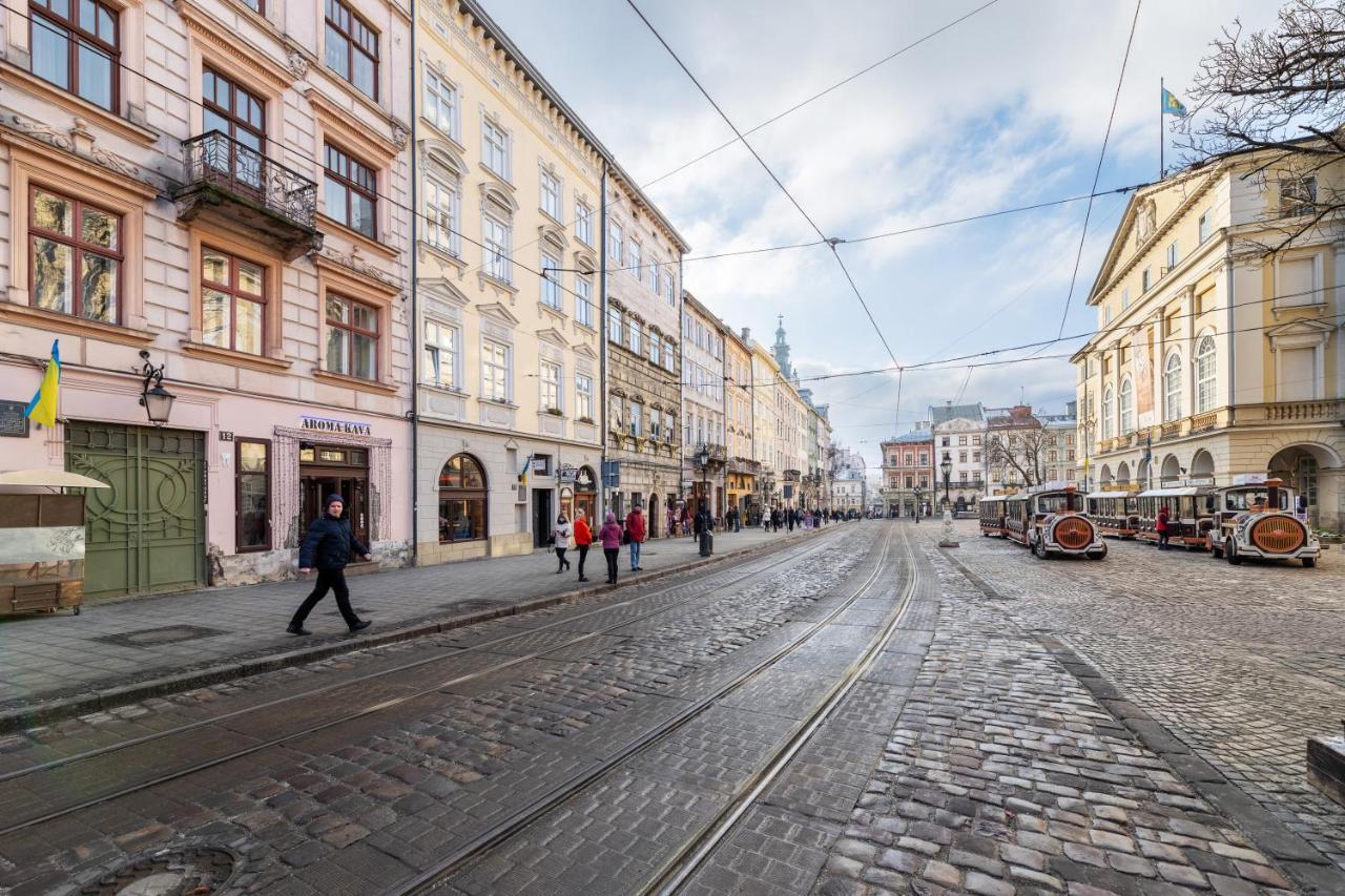 Rynok Square City Center Two Bedroom Apartment! Lviv Exterior photo